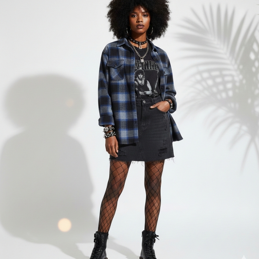 ANTHROPOLOGIE BDG women's M black mini distressed jeans skirt